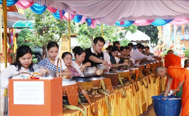 Lễ Khao Phansa - Nét đẹp văn hóa trong nghi lễ Phật giáo truyền thống của người dân Lào