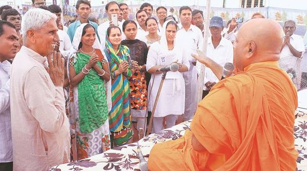 Ấn Độ: Hơn 300 người Dalit chuyển đổi sang Phật giáo