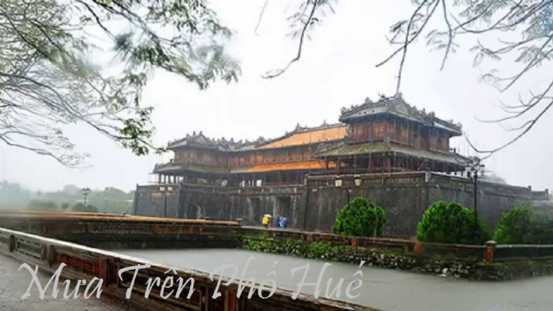 Huế ở buồn đi nhớ
